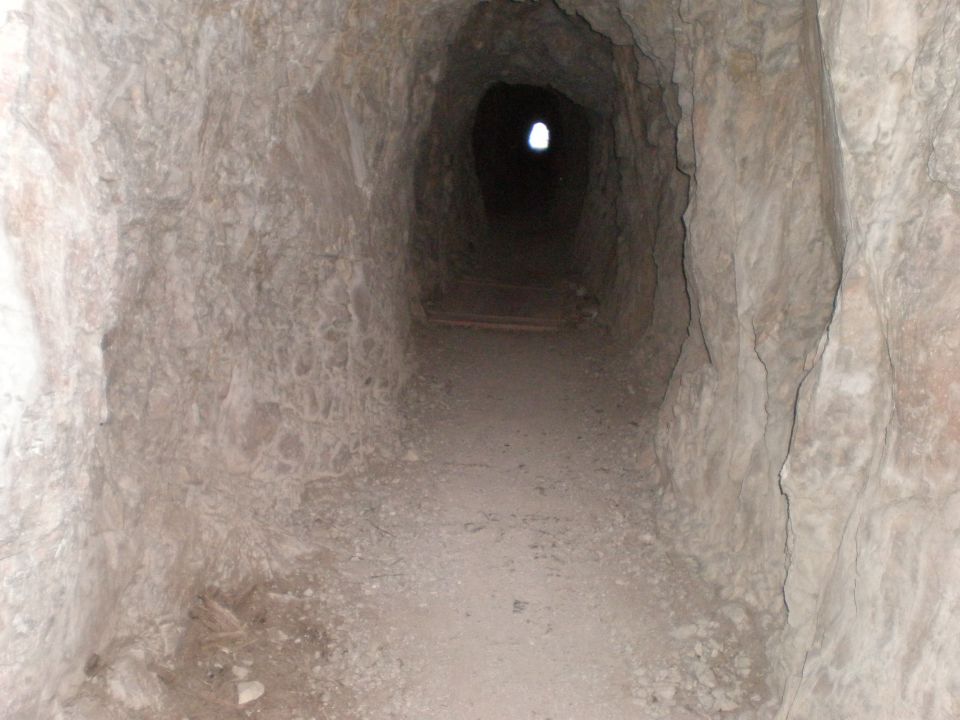 Bornov tunel