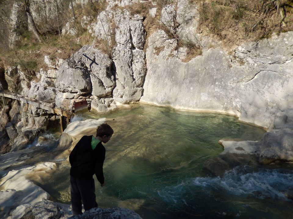 Grimalda, Draguć, Krušvari, Kotli 09.03.2014 - foto povečava