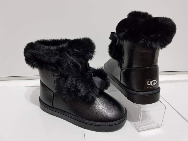 UGG 25,25,26,28,29
