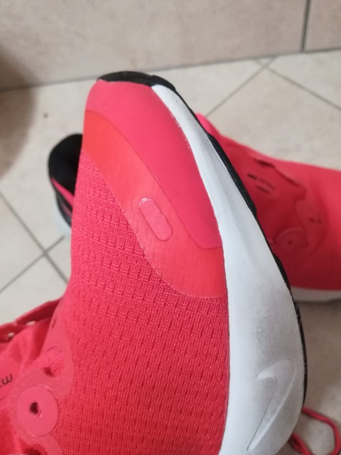 Nike teniske št. 46, brezhibne!! - foto
