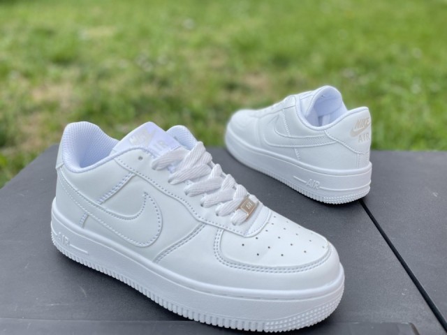 Nike air force št. 38 in 40