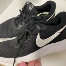 Nike teniske št. 44