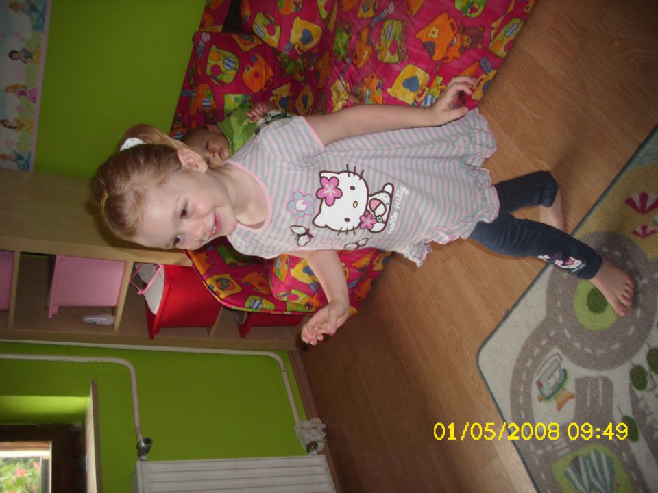 NINO - foto povečava