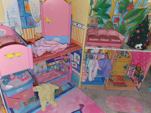 Mini Baby born hiša, garderoba, dodatki - foto