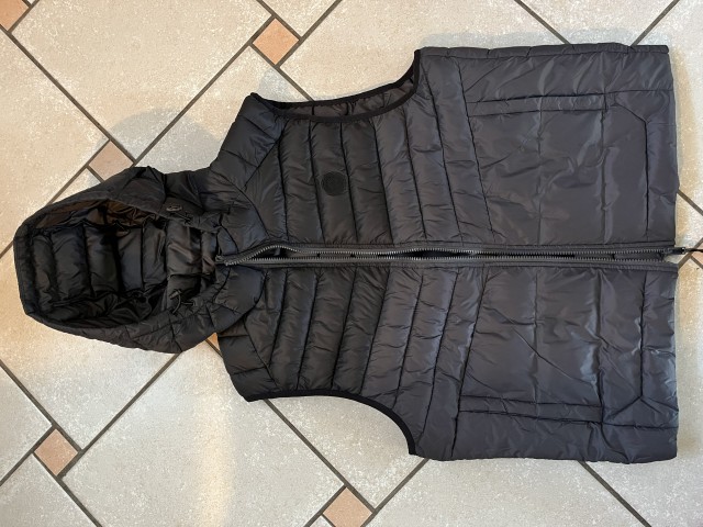 Jack&Jones L,NOV-odstranjena etiketa..20€