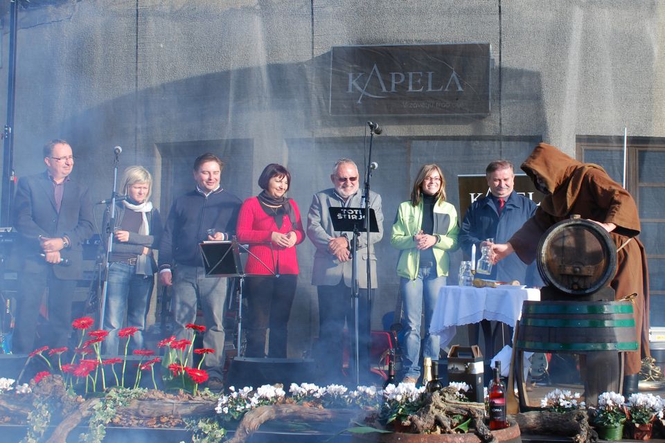 Martinovanje na Kapeli - foto povečava