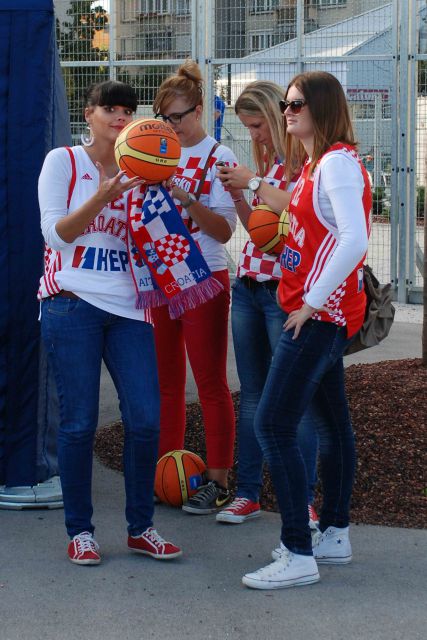 EUROBASKET 2013 - Fans Respect Fans - foto
