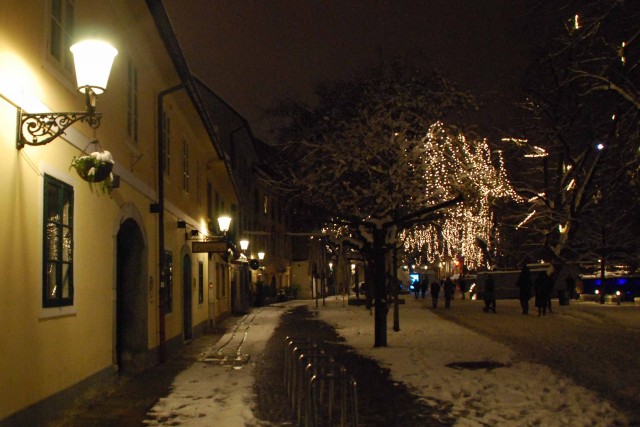 Praznična osvetlitev Ljubljane - foto