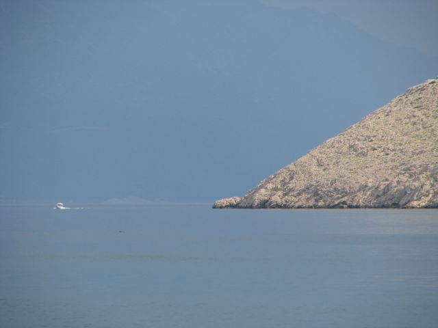 Morje - potepanje med otoki z čolnom - foto