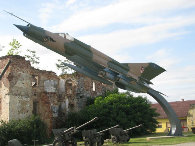 Vojaški muzej v Karlovcu - foto