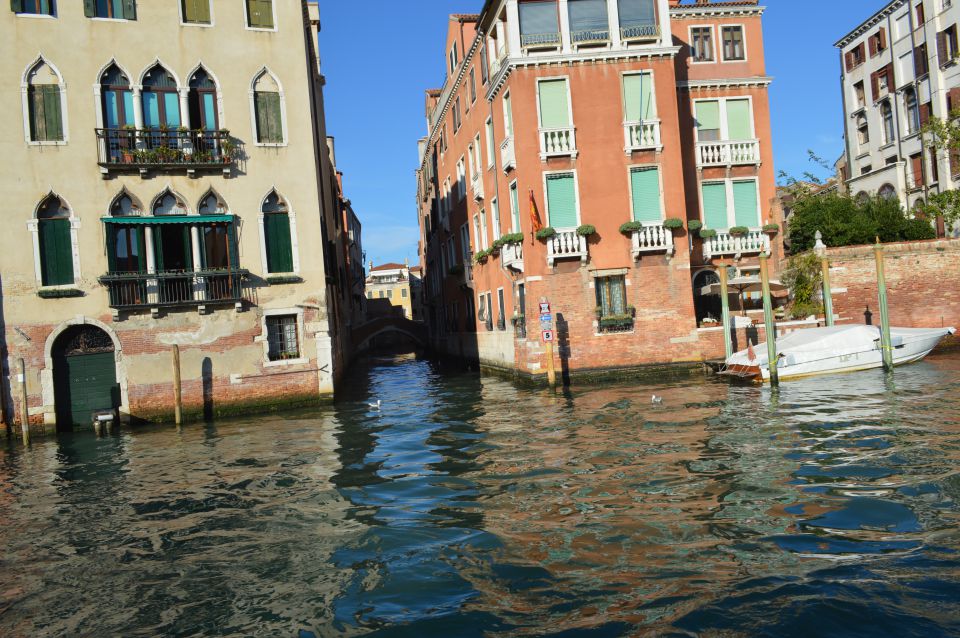 Benetke- tokrat pogled iz ladje - foto povečava