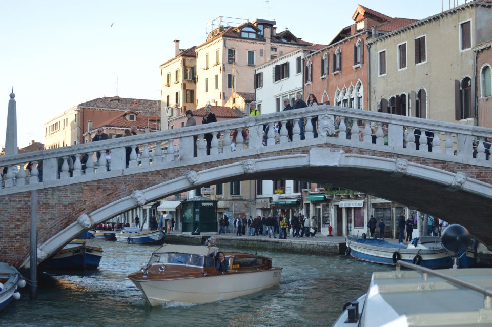 Benetke- tokrat pogled iz ladje - foto povečava