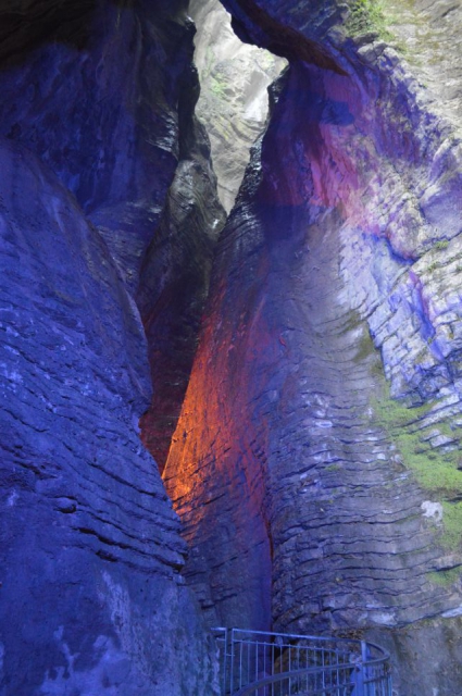 Slap cascata varone -okoli gardskega jezera - foto