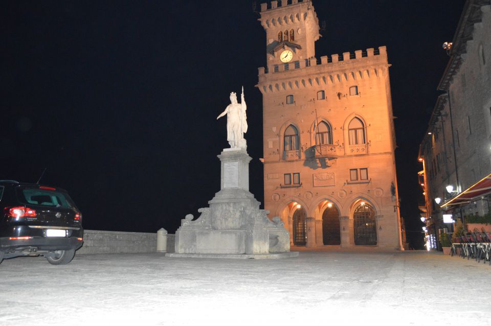 San marino ponoči - foto povečava