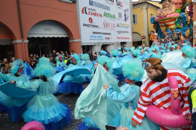 Pustni karneval cento -italija - foto