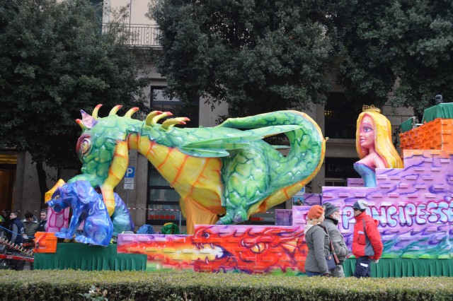 Pustni karneval verona - italija - foto