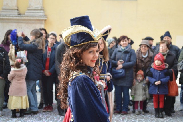 Pustni karneval verona - italija - foto