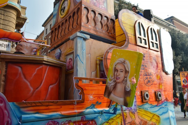 Pustni karneval verona - italija - foto