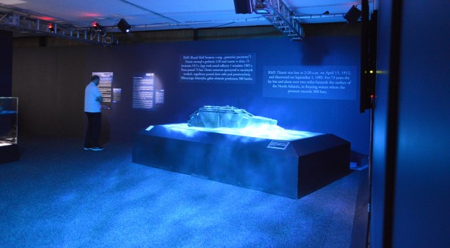 Titanik razstava Krakov  artiklov iz globine  - foto