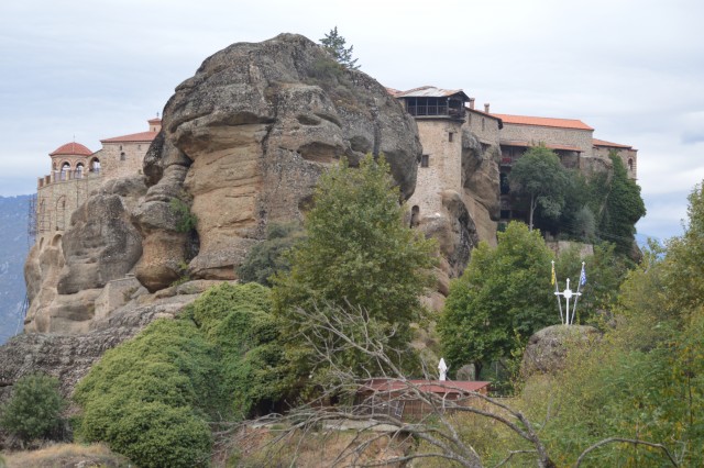 Meteore - samostani na grških kamnih - foto