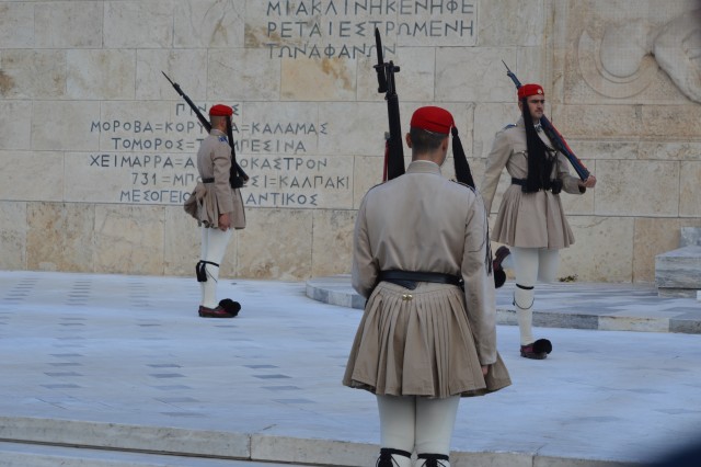 Atene- menjava straže pri parlamentu - foto