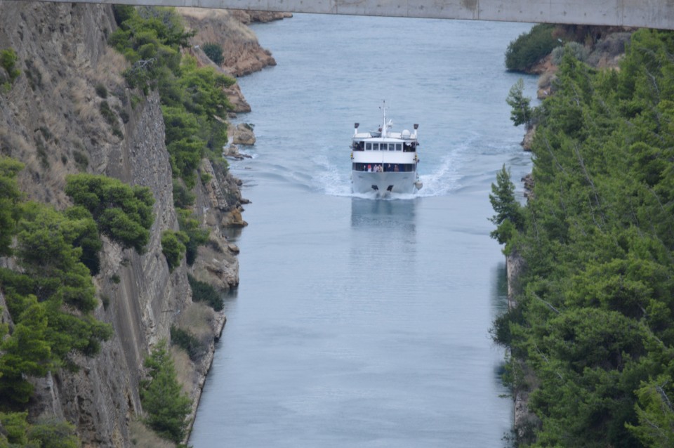 Korintski kanal - grčija - foto povečava