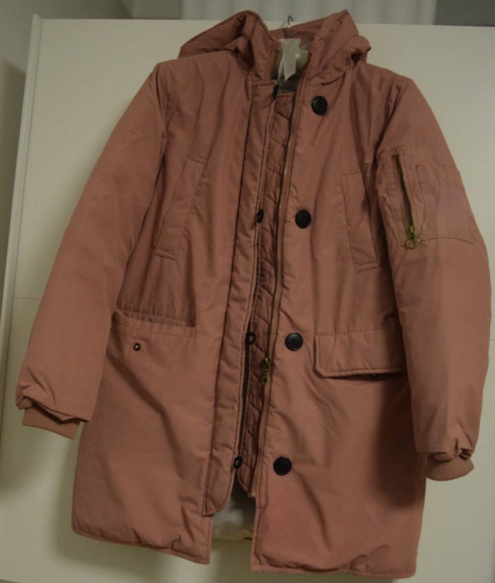 Daljša jakna Zara 152 ?  6€