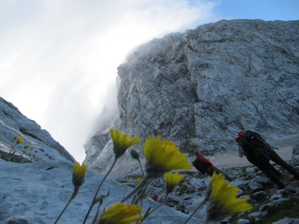 10.8.2011 MANGART 2679m - foto povečava