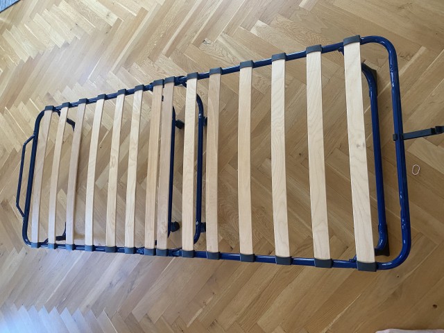 Zložljiva postelja za goste Ikea Sandvika - foto