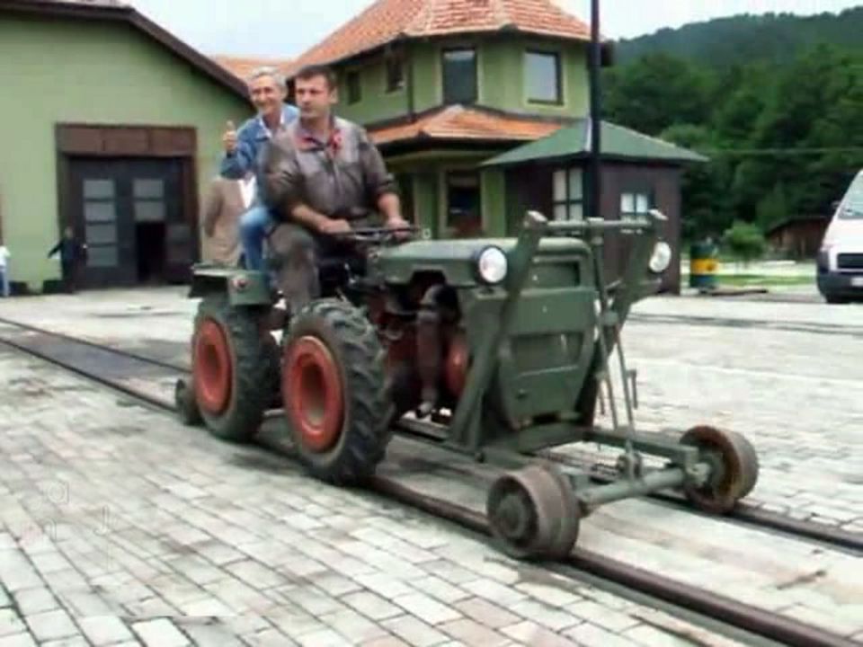 Traktori Tomo Vinkovic - foto povečava
