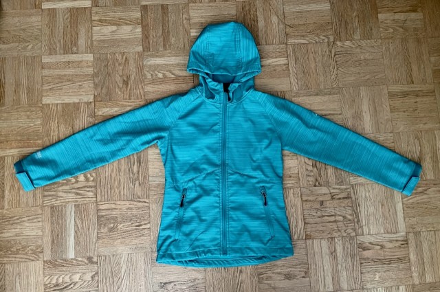 Mckinley softshell jakna, št. 140, cena: 8€