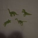 dinozavri v temi svetijo 1€