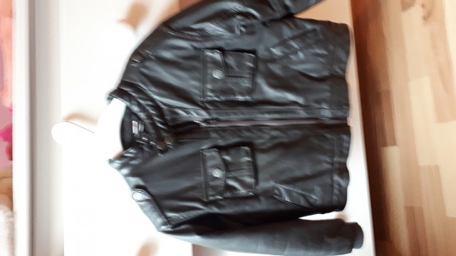 Usnjena jakna št.92 10€