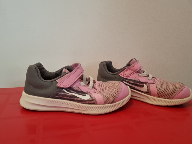 Obutev Nike št.27 13€