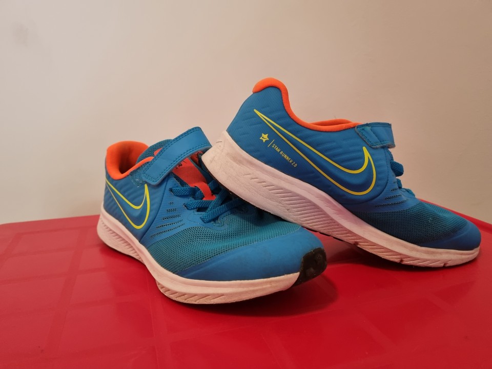 Nike obutev št. 35 15€