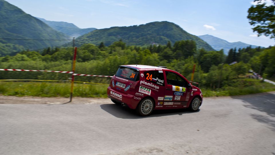 Rally saturnus - foto povečava