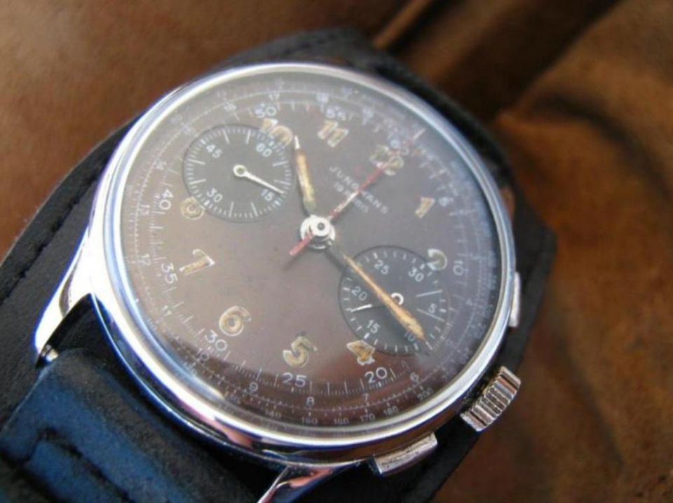 Junghans - foto povečava