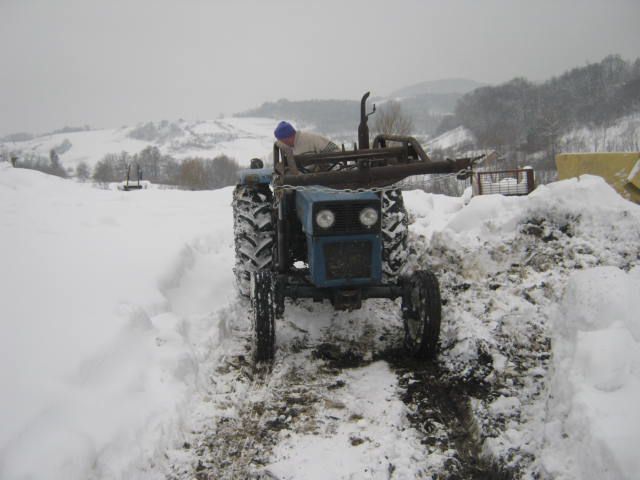 Zimske radosti čišćenje snjega 2012 - foto