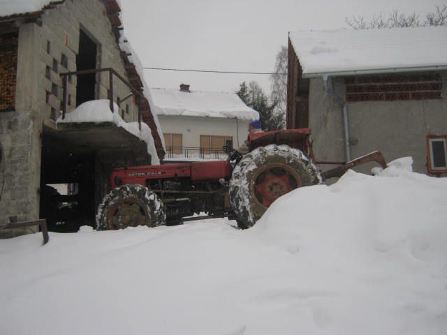 Zimske radosti čišćenje snjega 2012 - foto