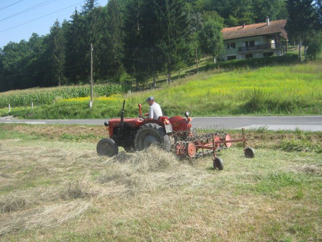 Spremanje otave 2013 - foto povečava