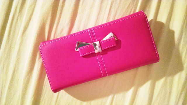 Pink denarnica, cena: 8 eur