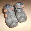 jesenski čevlji geox 24; 10 eur