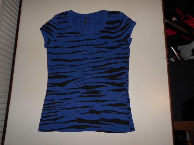 Tigrasta modra majica