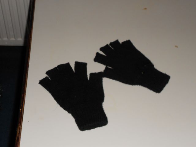 Različne rokavice - foto