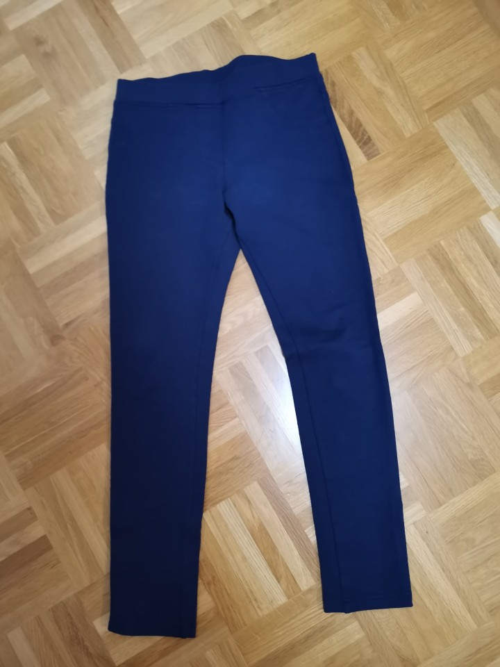 Hlače legice Benetton XL 150 cena 5 evr