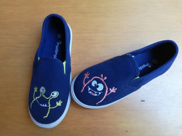 Nove superge, slip on 29 = 3 eur