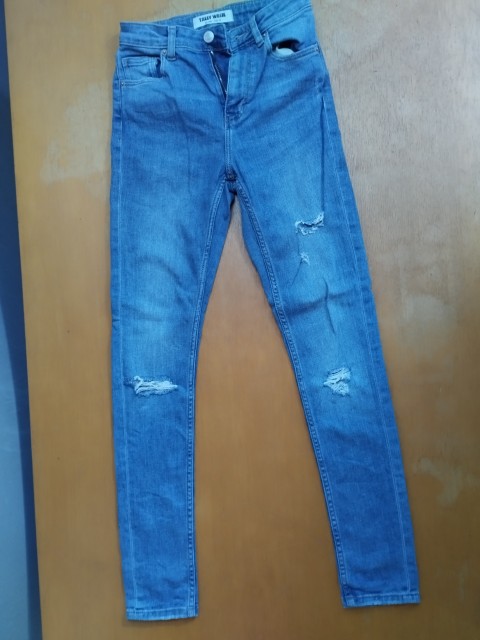 Kavbojke 152 - 158 =5 eur