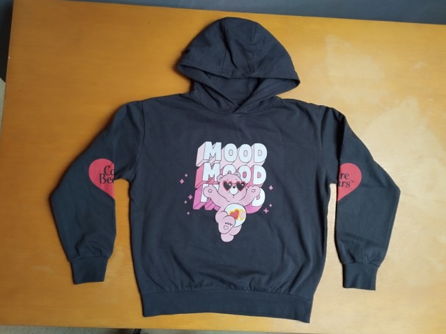 Nov pulover 146 - 152 = 5 eur