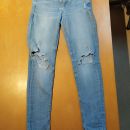 Kavbojke 152 - 158 = 4 eur