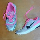 Superge Nike 36.5 = 3 eur